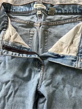 Ann Taylor Light Wash Straight Women’s Jeans